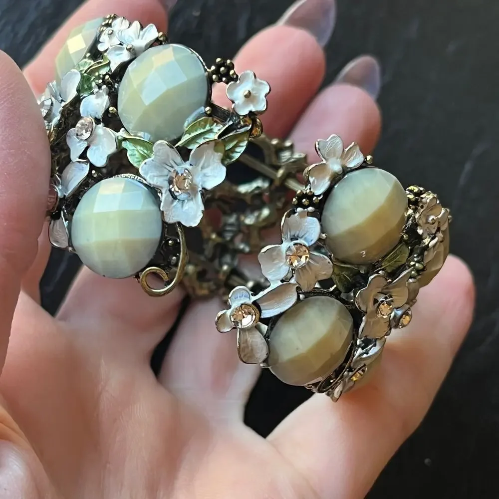 Estate Vintage White Green and Bronze Floral Garden Expanding Cuff Bracelet